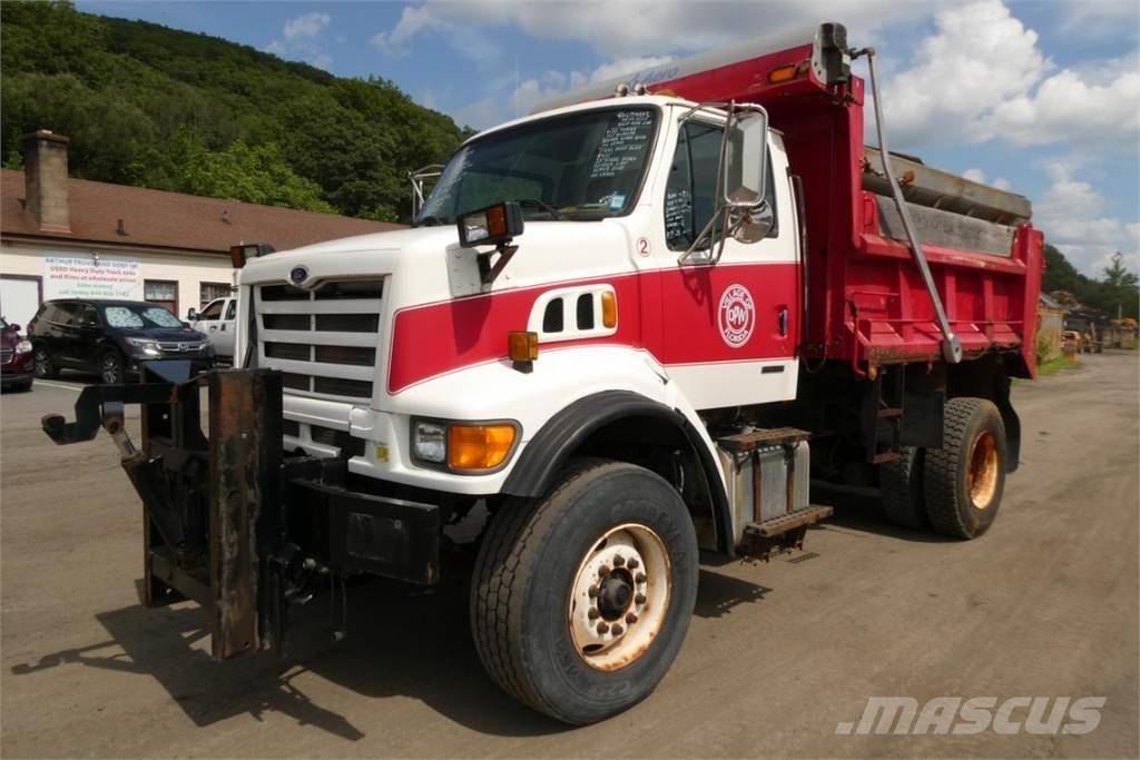 Sterling L7501 Самоскиди