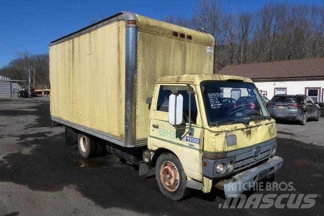 UD 1100 Фургони