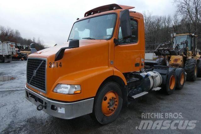 Volvo VNM64T Шасі з кабіною