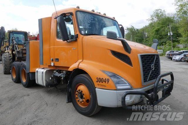 Volvo VNR64T300 Шасі з кабіною