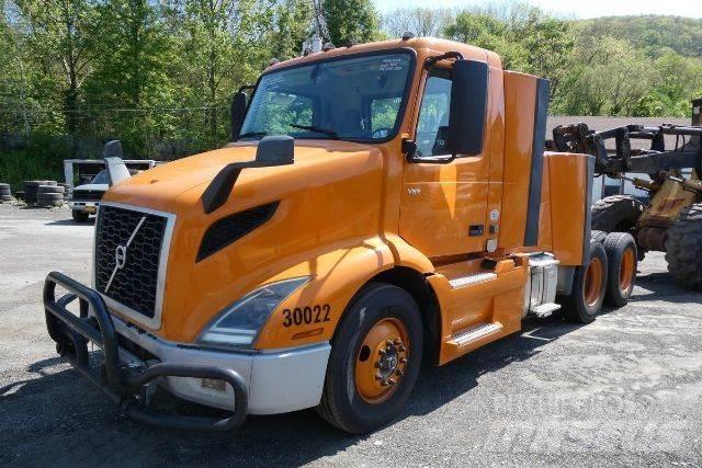 Volvo VNR64T300 Шасі з кабіною