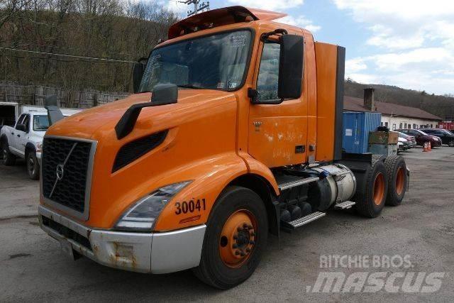 Volvo VNR64T300 Шасі з кабіною