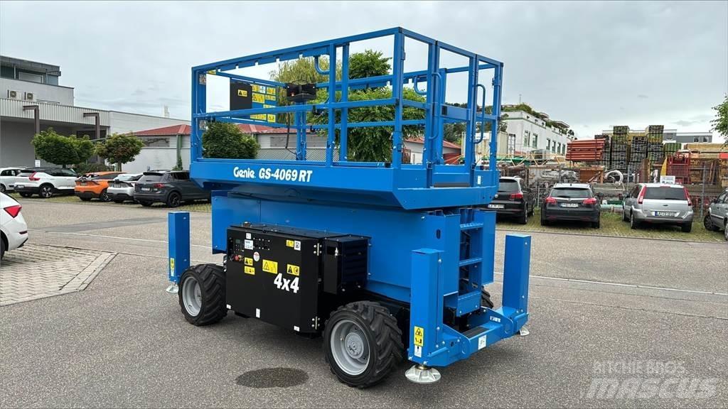 Genie GS-4069 RT Підйомники-ножиці