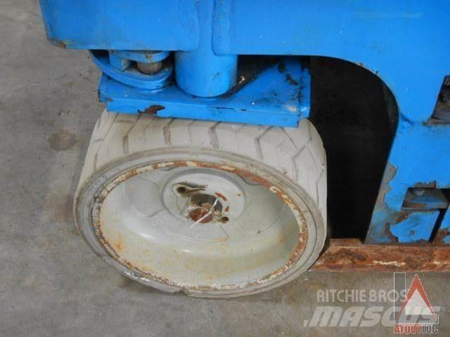 Genie GS-1932 Колінчаті підйомники