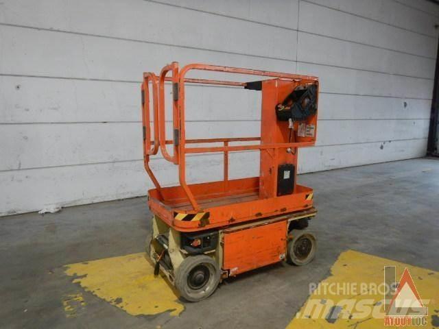 JLG 1230ES Колінчаті підйомники