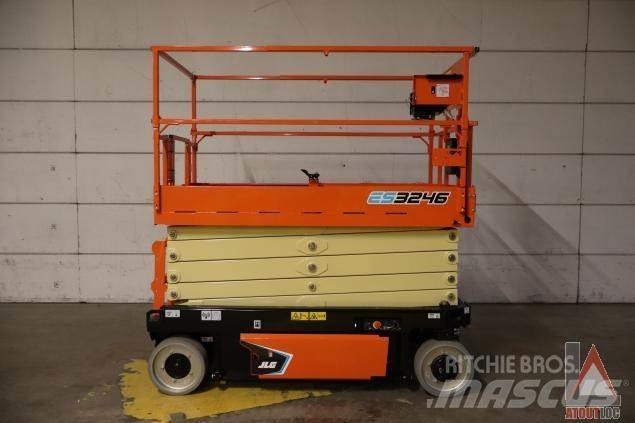 JLG 3246ES Колінчаті підйомники