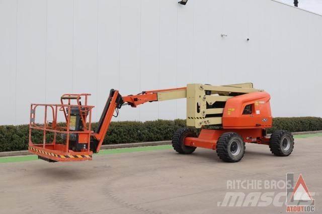 JLG 520AJ Колінчаті підйомники