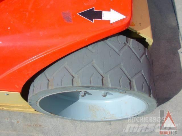 JLG TOUCAN 12E + Колінчаті підйомники