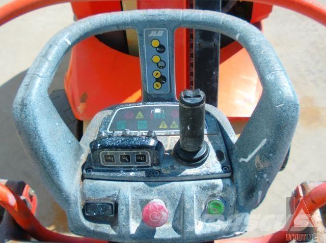 JLG TOUCAN 12E + Колінчаті підйомники