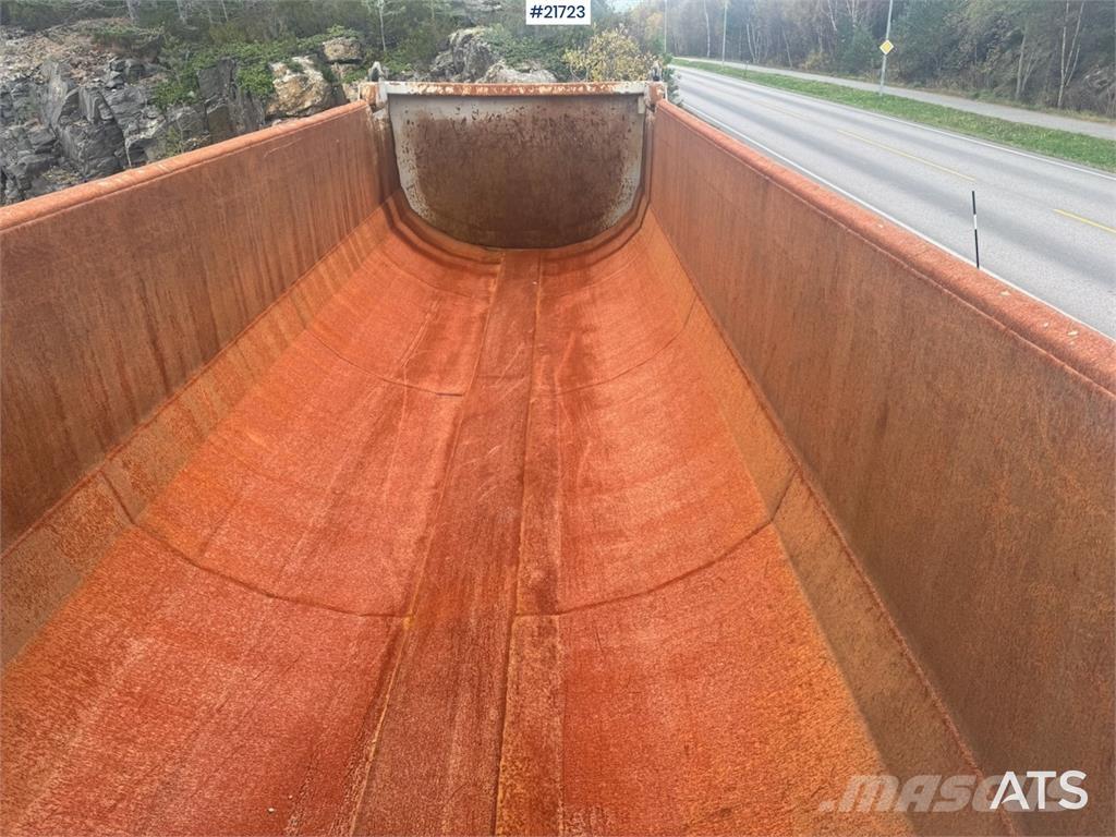 Carnehl Tippsemi. Напівпричепи-самоскиди