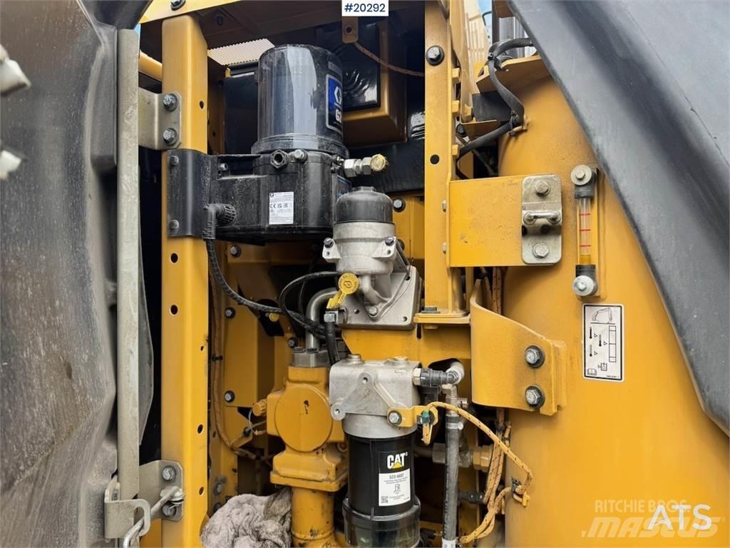 CAT 313 Гусеничні екскаватори
