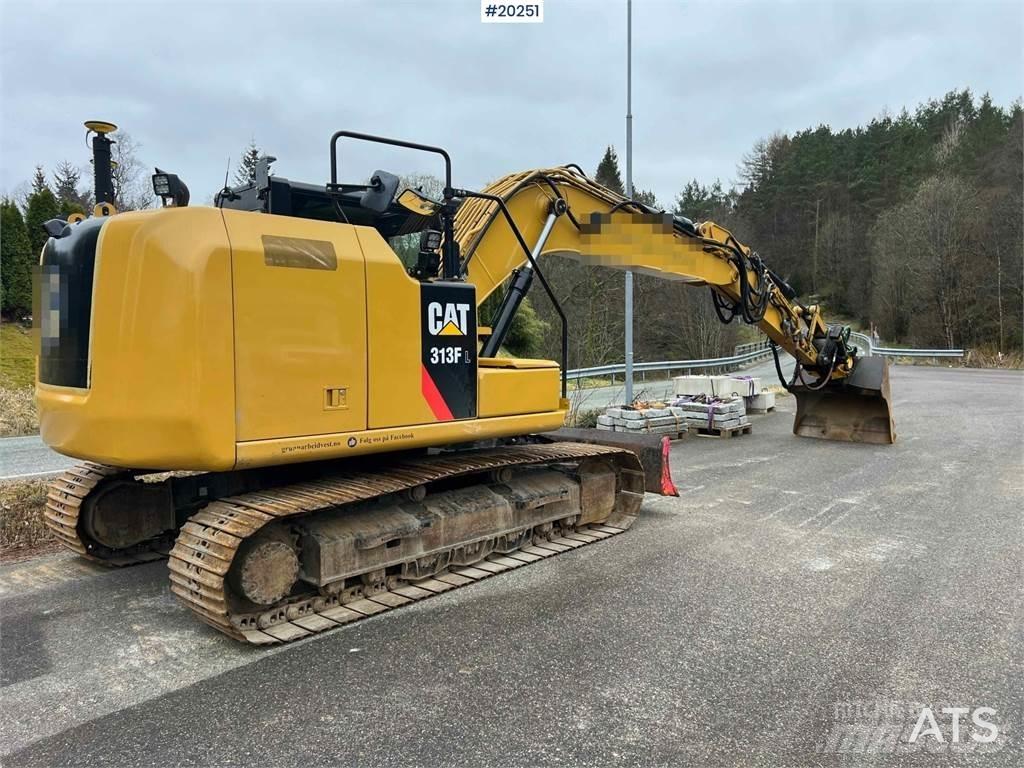 CAT 313FL Гусеничні екскаватори