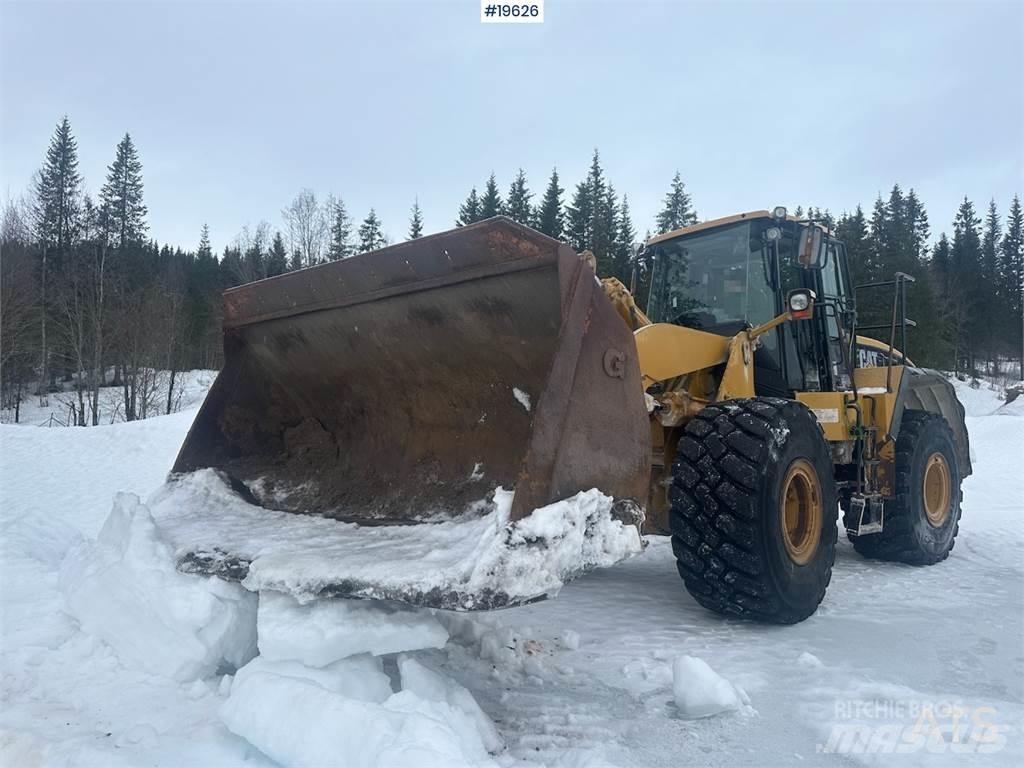 CAT 966G Фронтальні навантажувачі