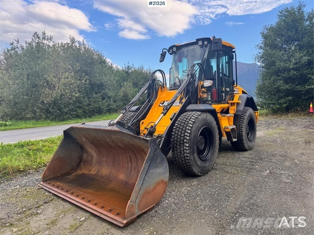 JCB 413K Фронтальні навантажувачі