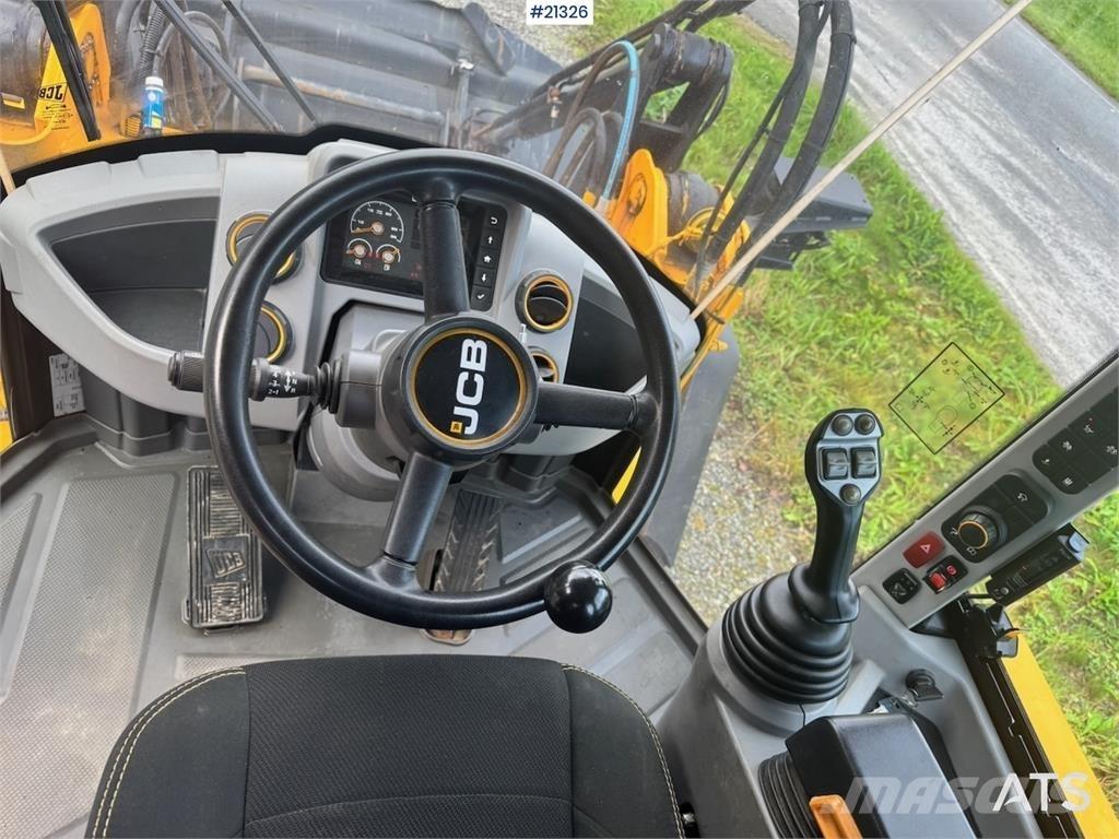 JCB 413K Фронтальні навантажувачі