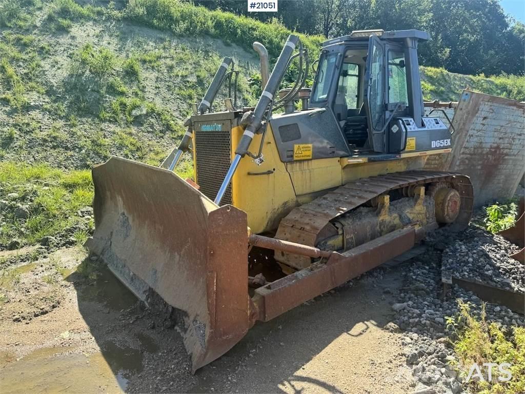 Komatsu D65EX Dozer Гусеничні бульдозери