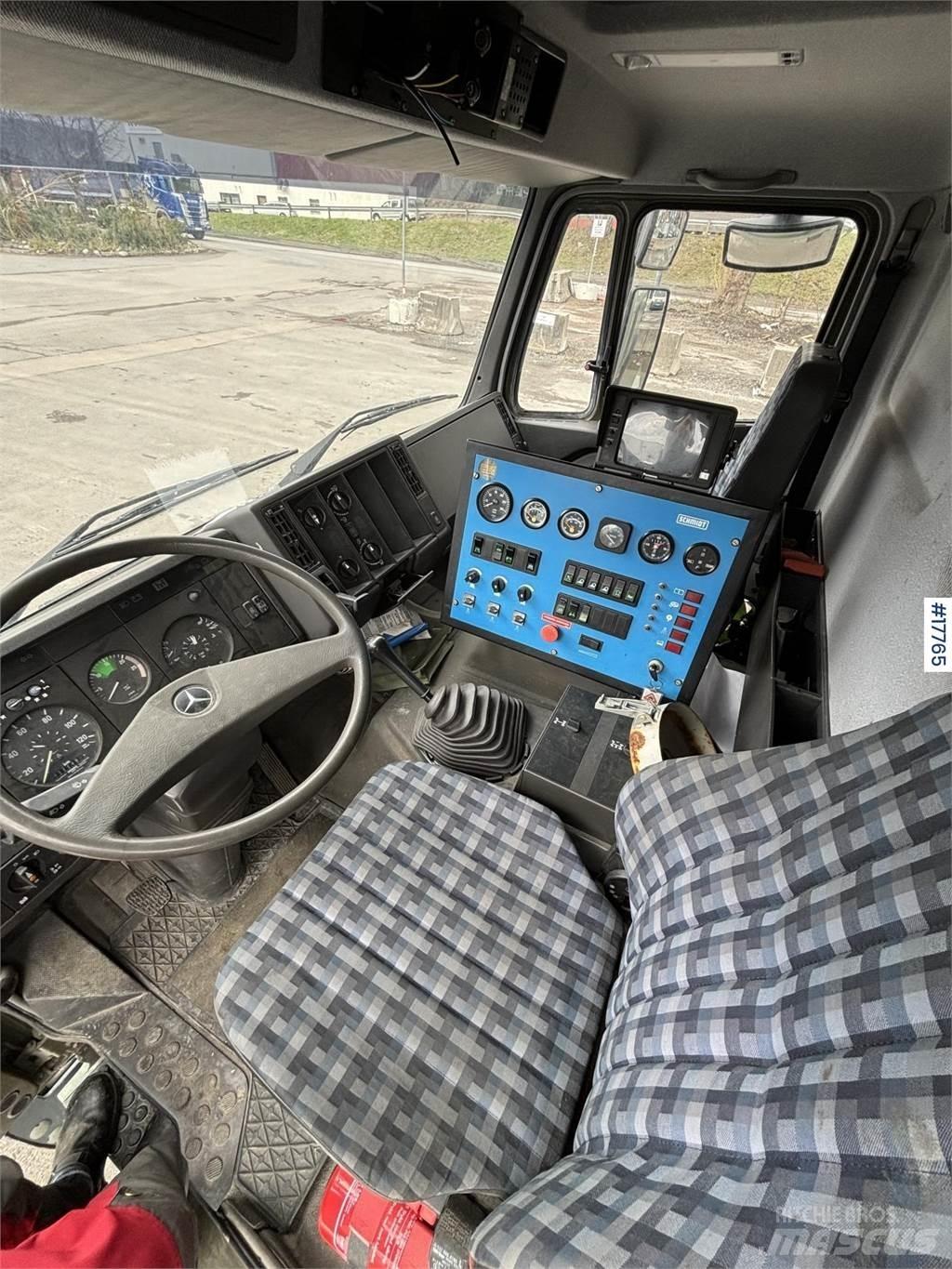 Mercedes-Benz 1824 Прибиральні машини