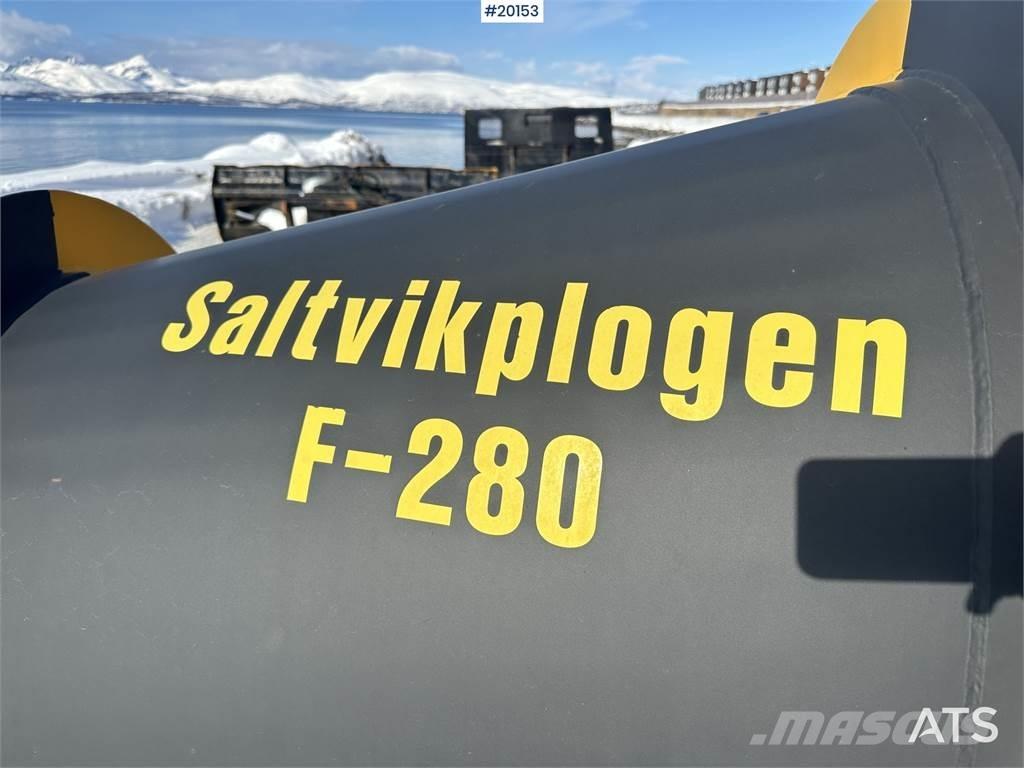  Saltvikplogen F-280 Плуги