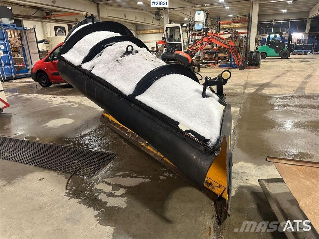 Tellefsdal D-plow Плуги