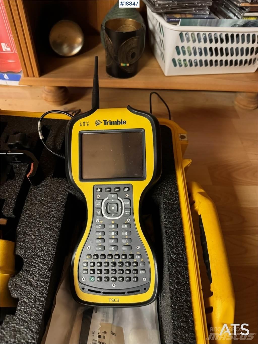 Trimble GPS m/ radio. Будтехніка - Інші