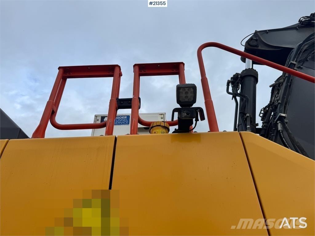 Volvo EC300 EL Гусеничні екскаватори