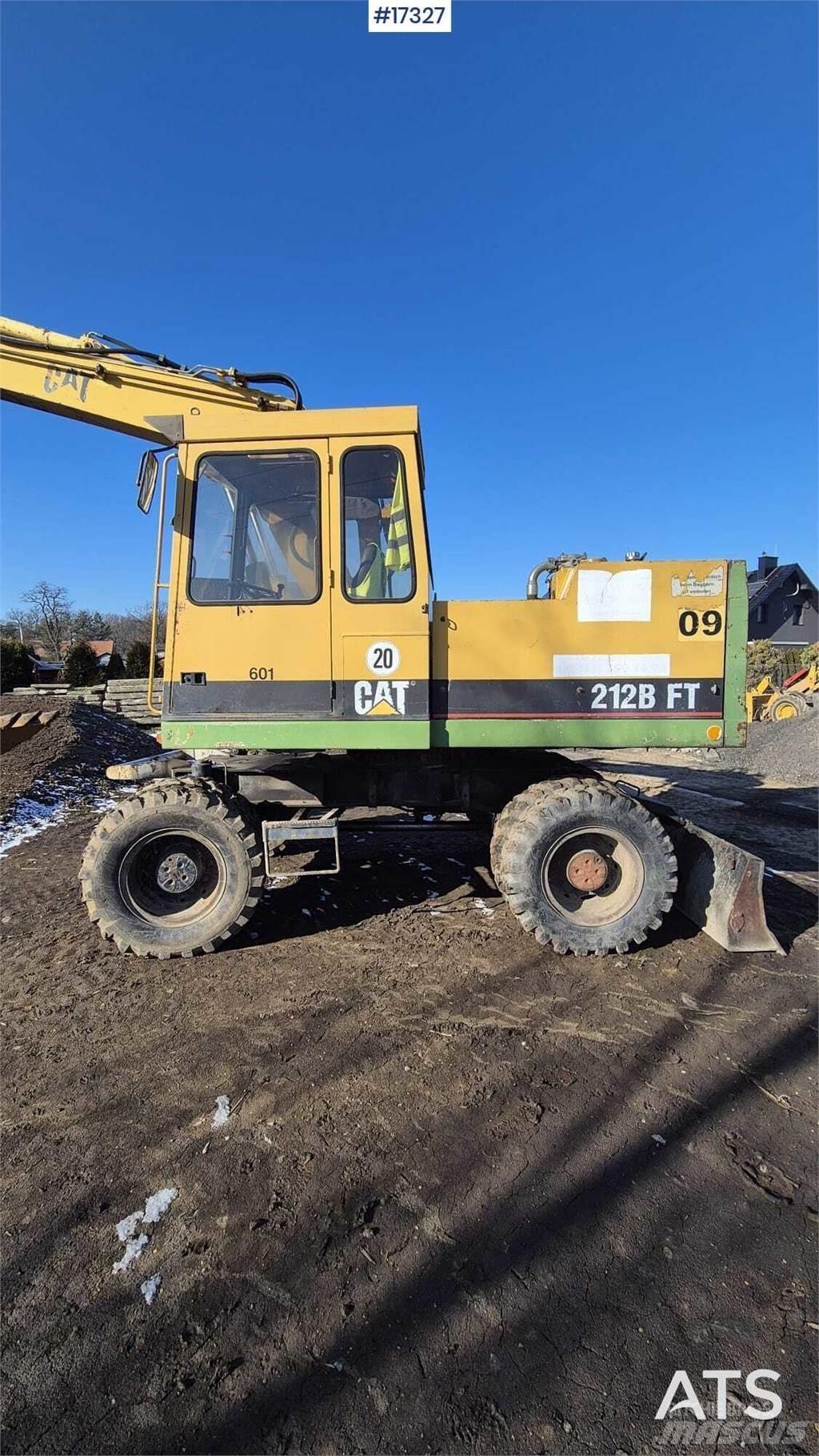 CAT 212BFT Колісні екскаватори