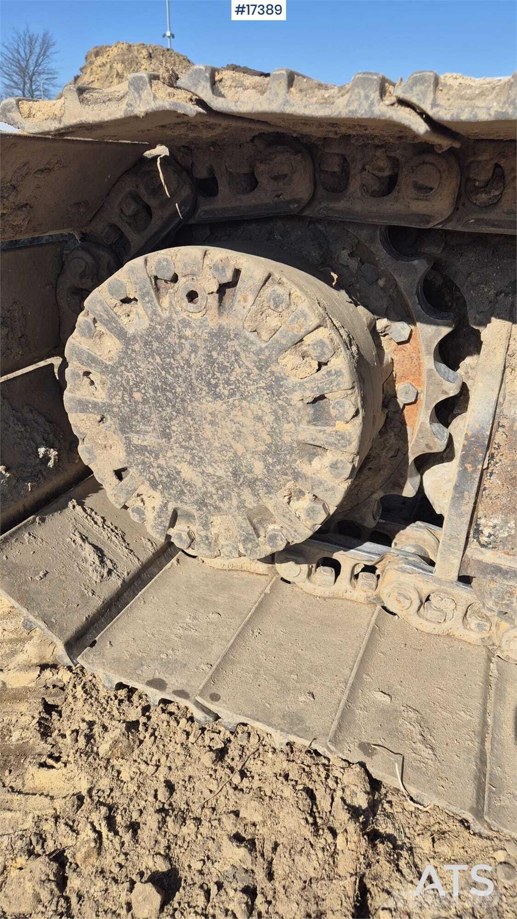 CAT 318C Гусеничні екскаватори