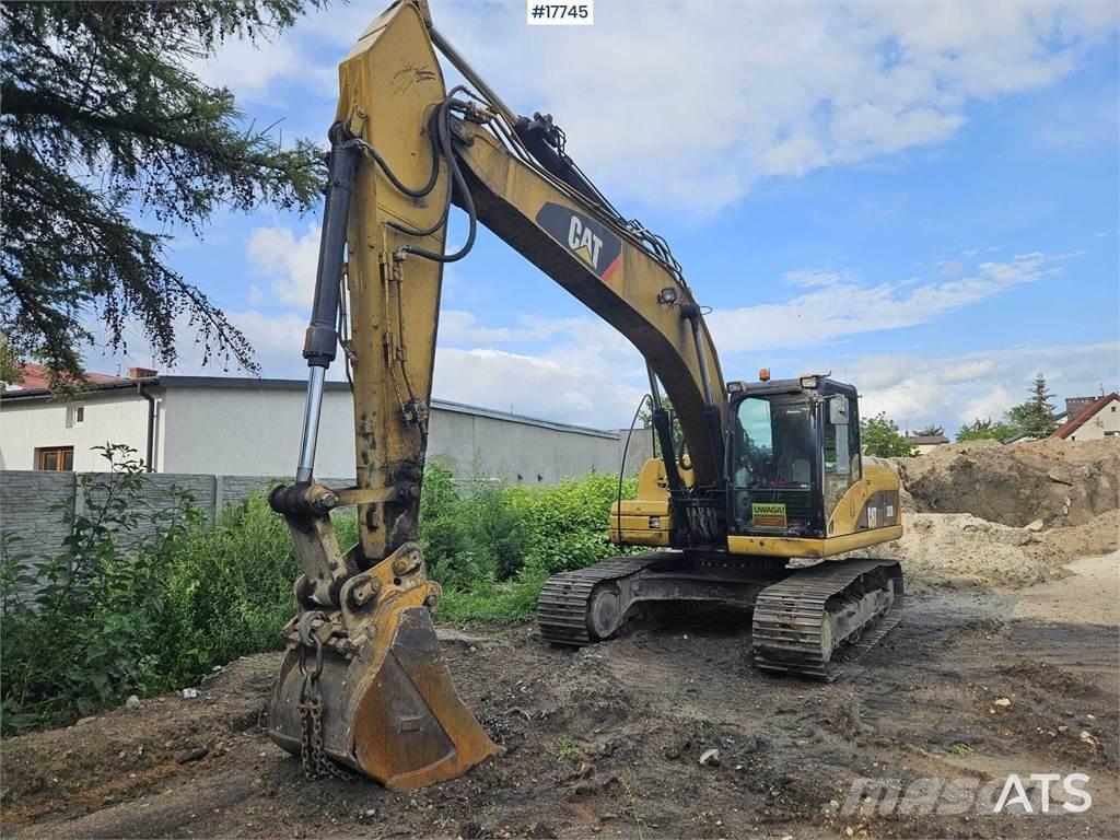 CAT 320D Гусеничні екскаватори
