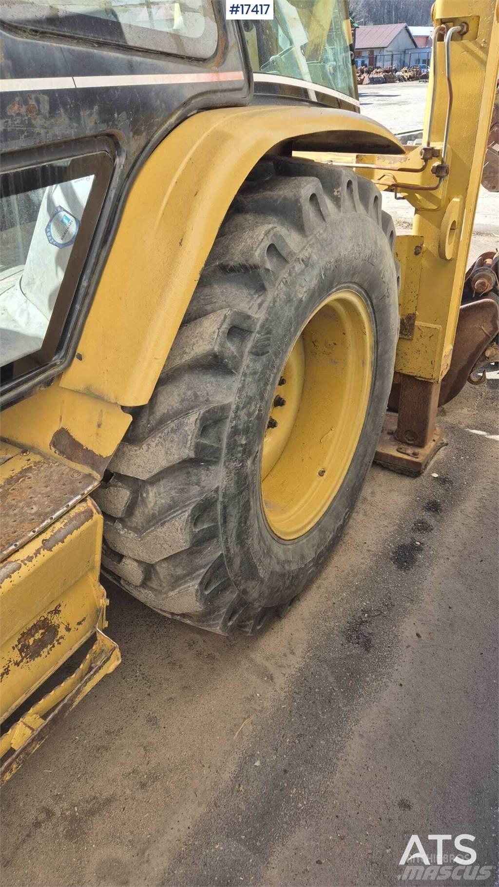 CAT 428D Екскаватори-навантажувачі
