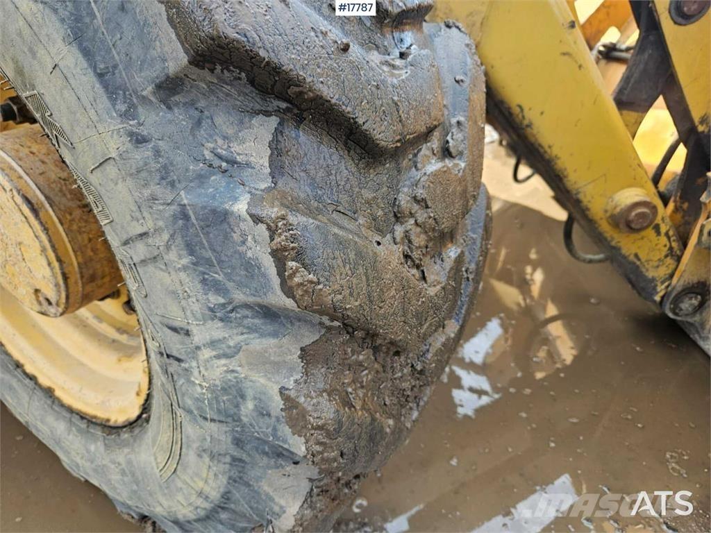 CAT 432E Екскаватори-навантажувачі