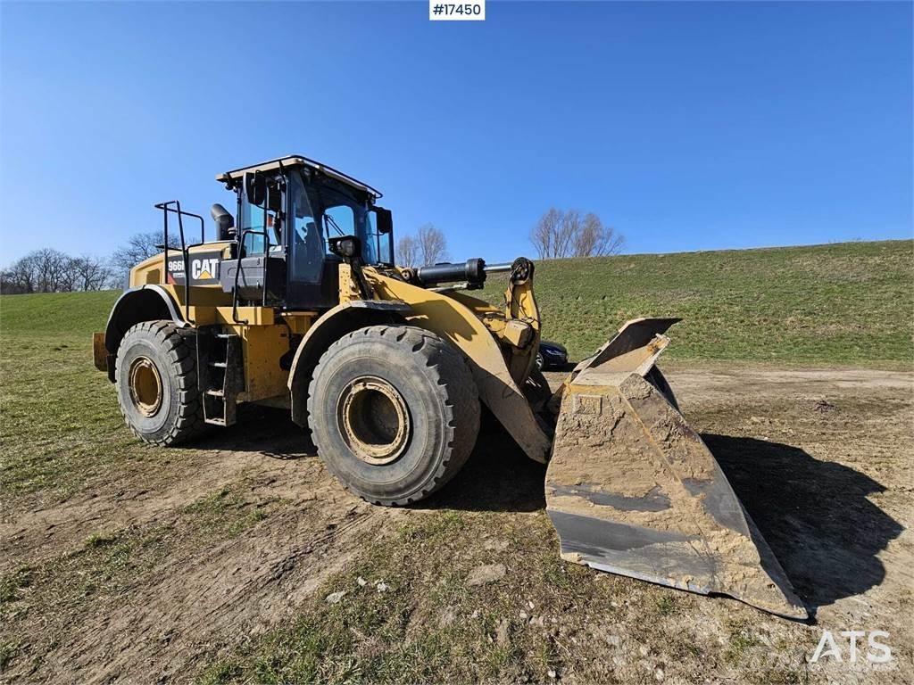 CAT 966M Фронтальні навантажувачі