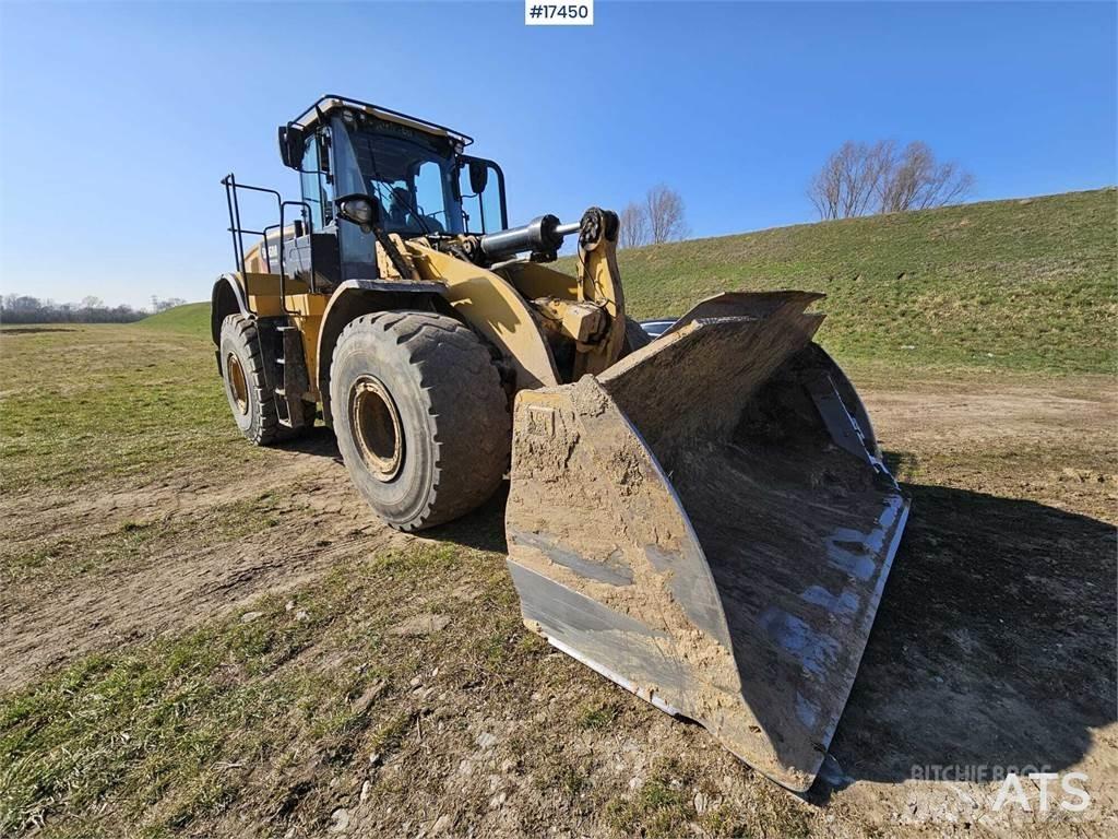 CAT 966M Фронтальні навантажувачі