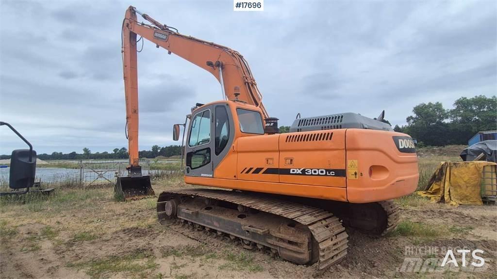 Doosan DX 300 LC Гусеничні екскаватори