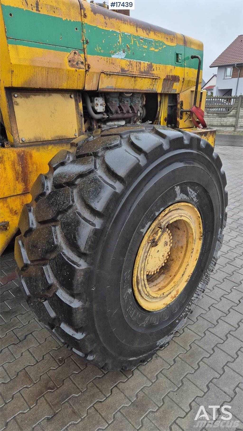 Dresser 545 Фронтальні навантажувачі