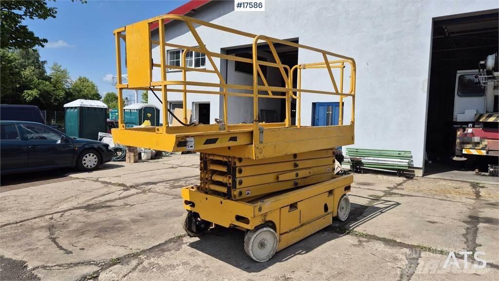 Haulotte Compact 12 Підйомники-ножиці