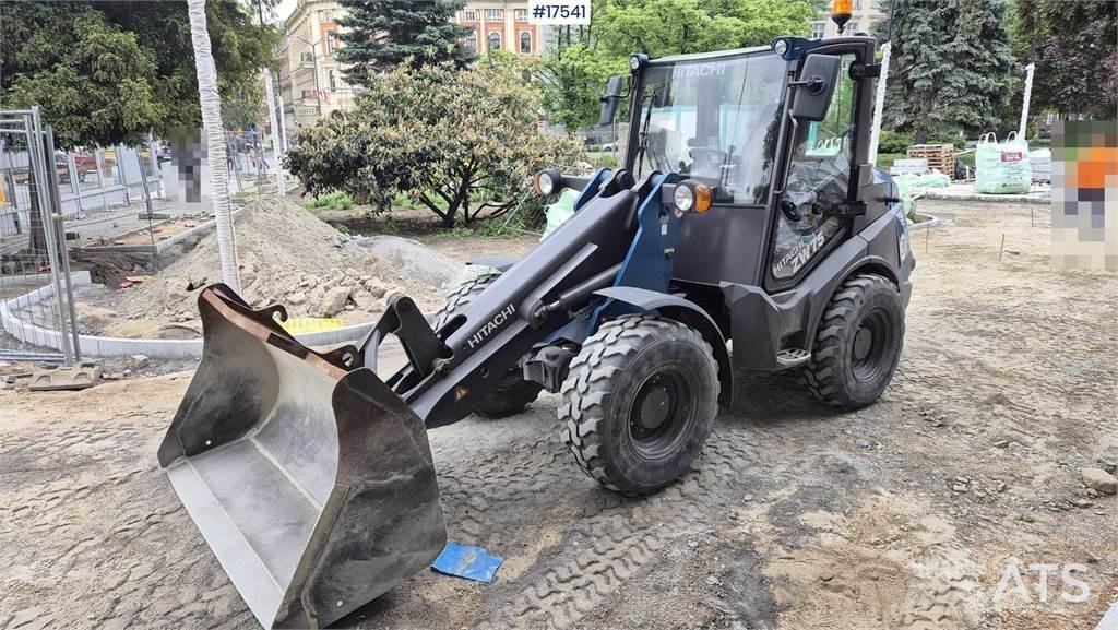Hitachi ZW 75 Фронтальні навантажувачі