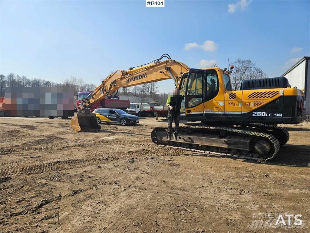 Hyundai R260LC Гусеничні екскаватори