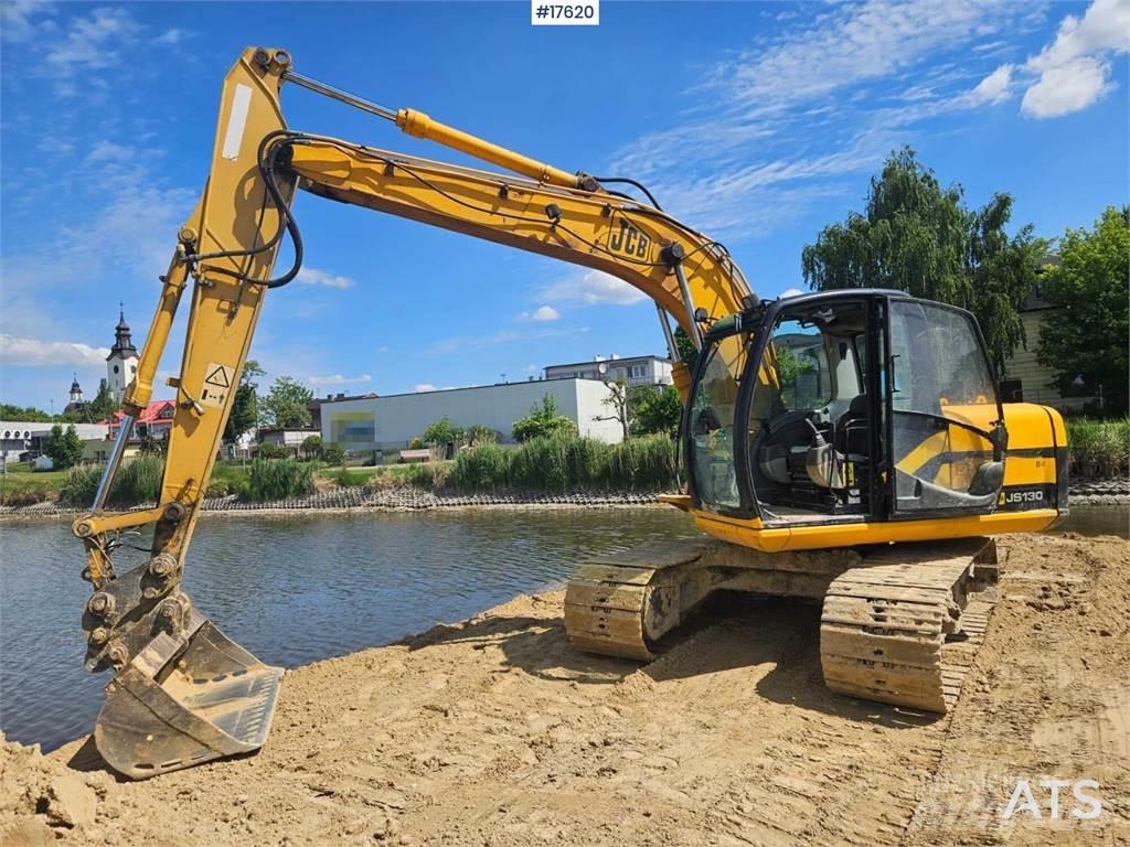JCB JS 130 Гусеничні екскаватори