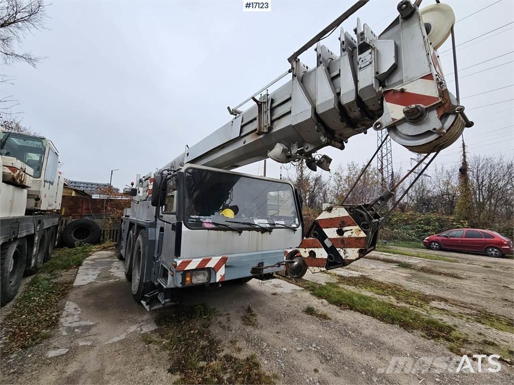 Liebherr 1050-1 автокрани