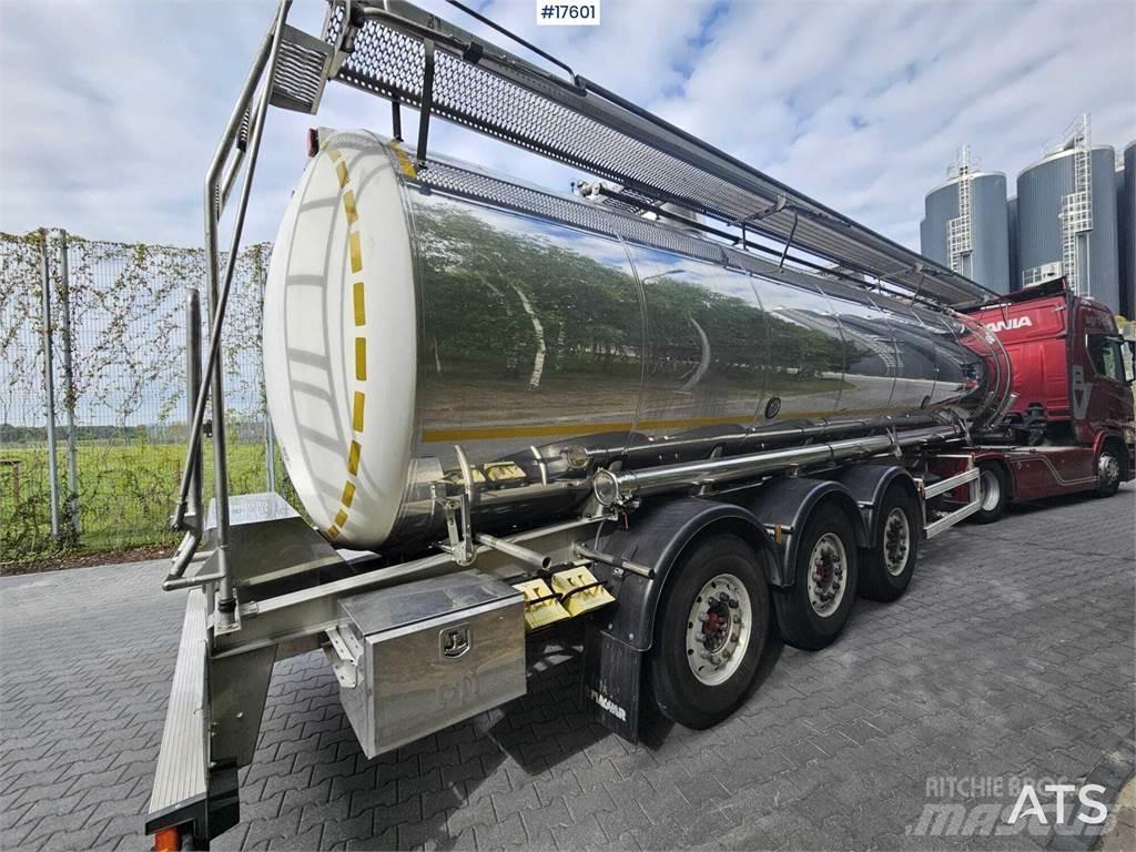 Magyar 6 Ms 2B6 07 Напівпричепи-автоцистерни
