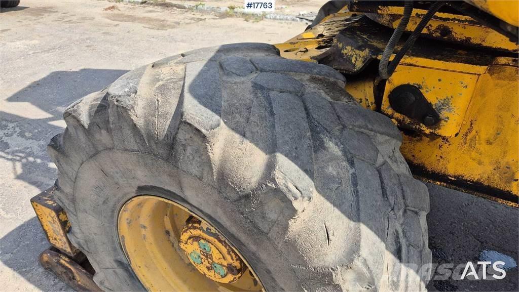 Mecalac 12MX Колісні екскаватори