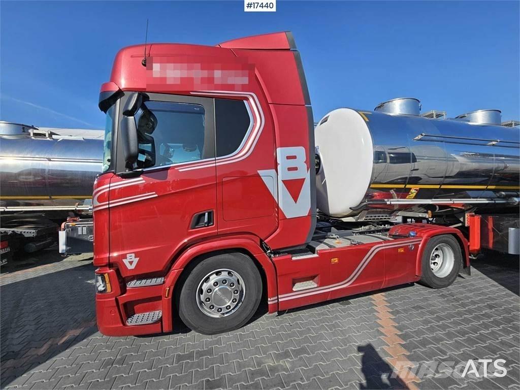 Scania R530 V8 Тягачі