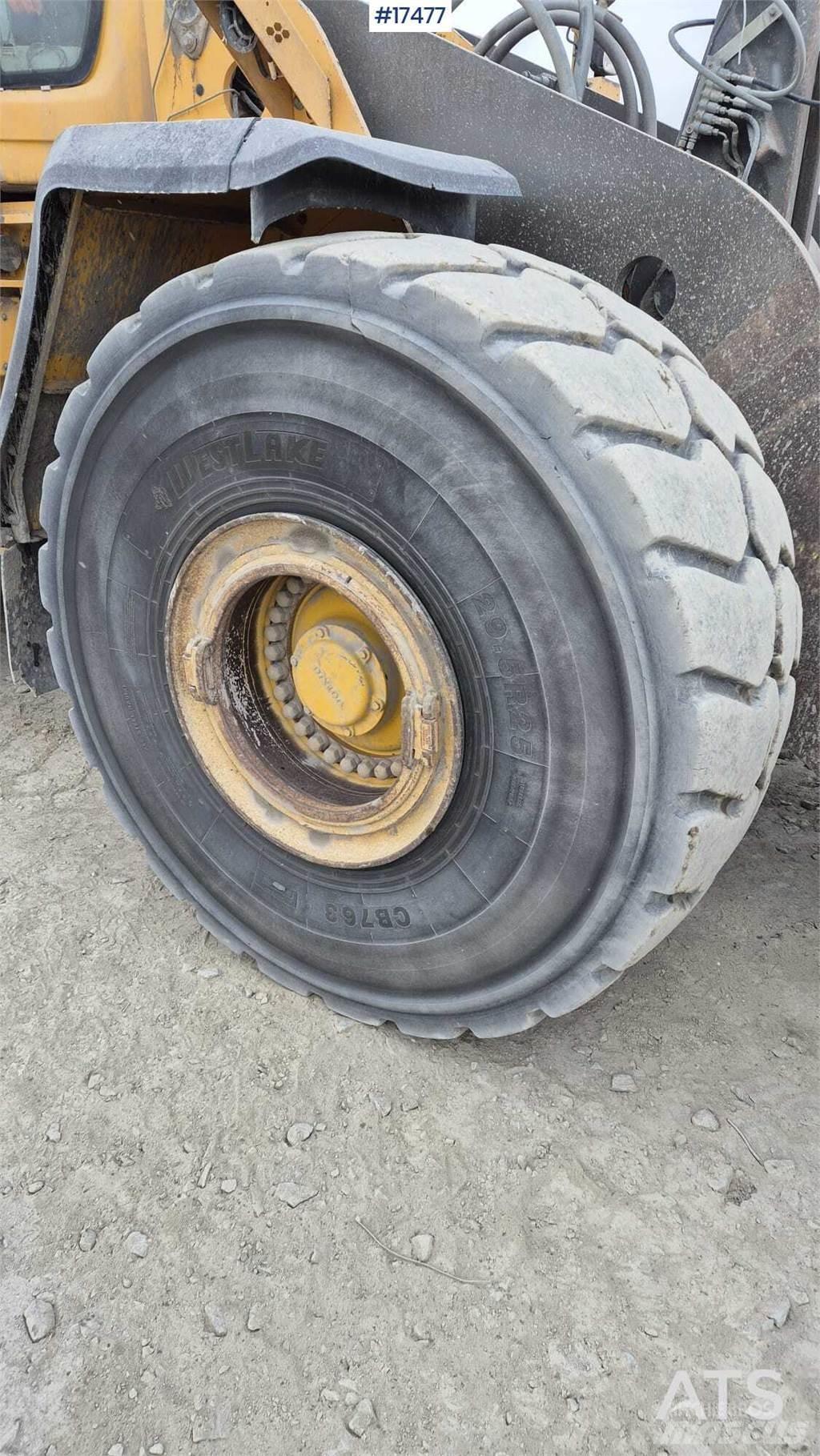 Volvo L220H Фронтальні навантажувачі