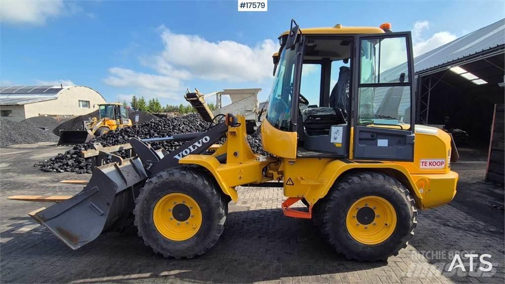Volvo L30G Фронтальні навантажувачі