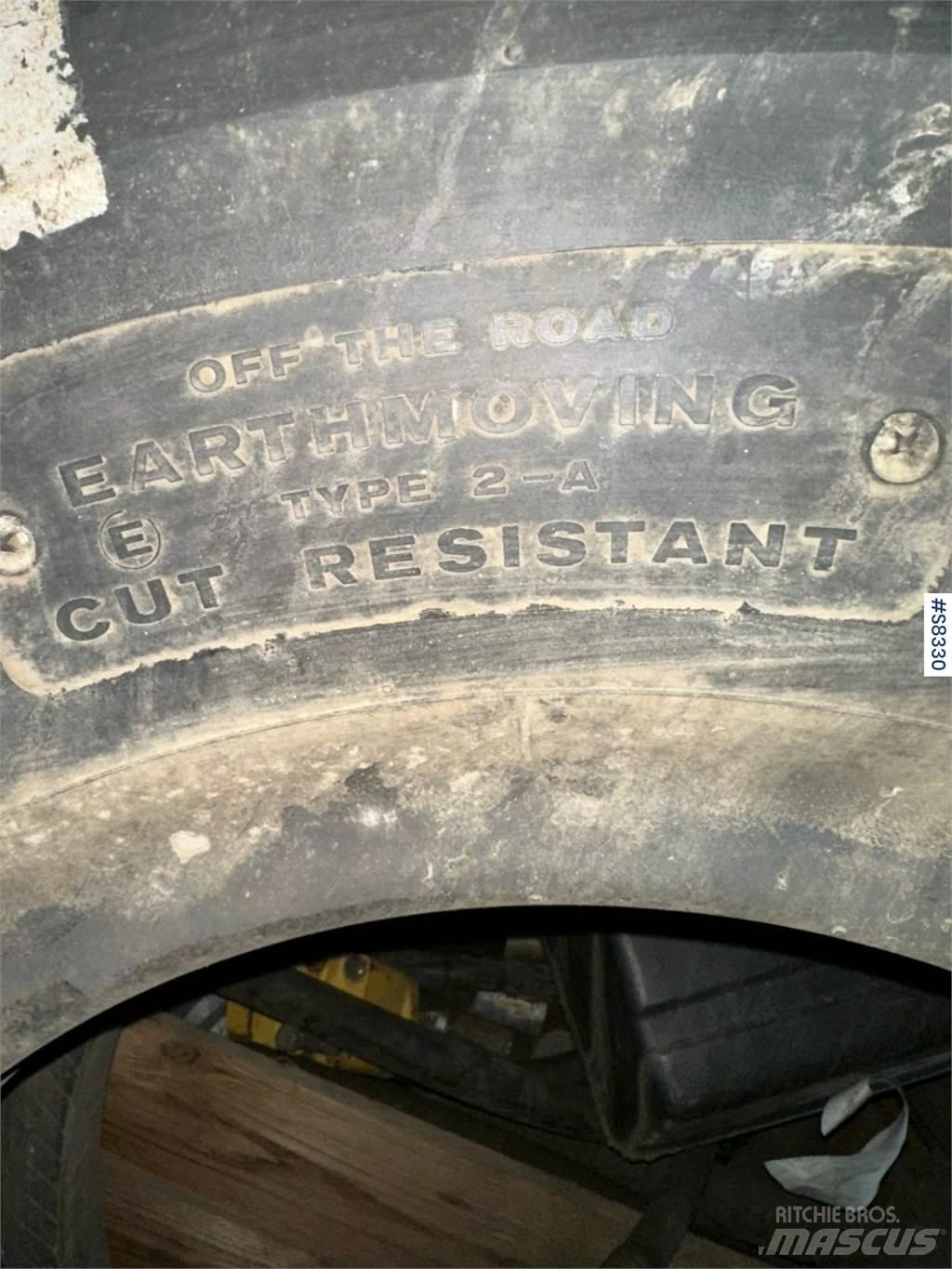 Bridgestone Tire Будтехніка - Інші