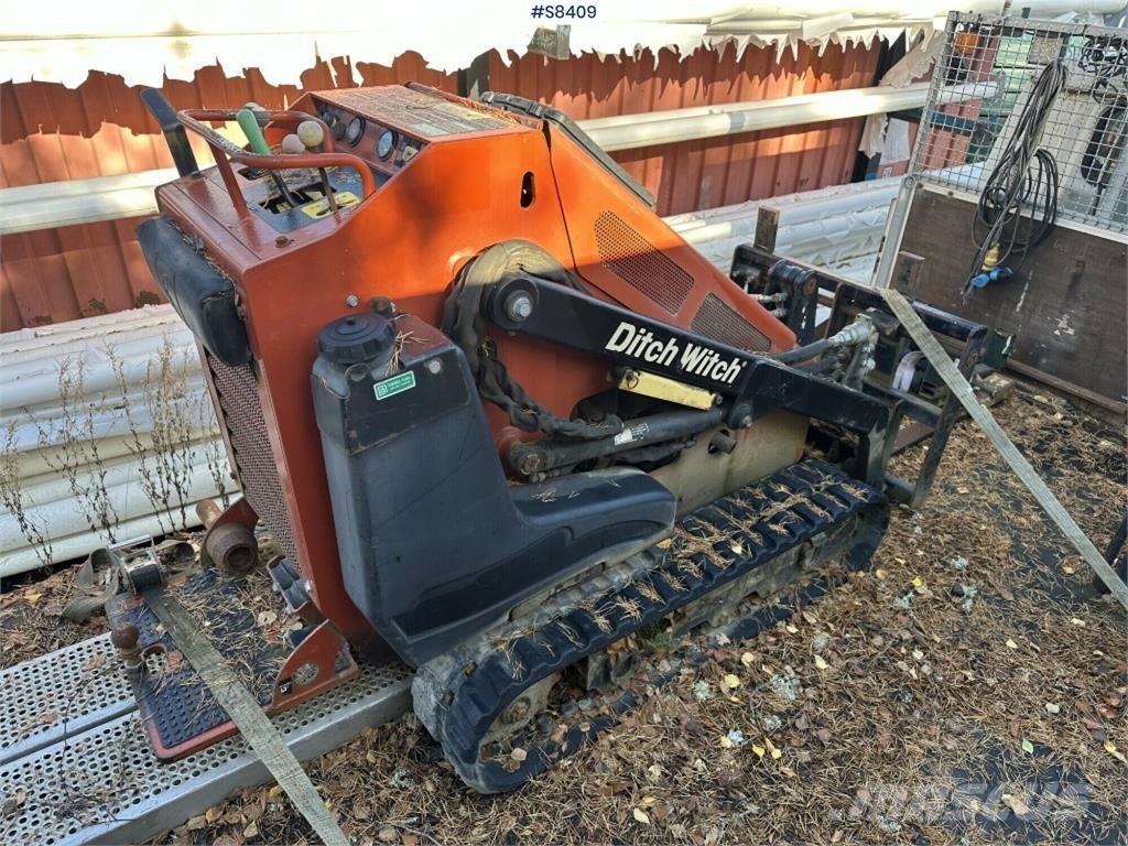 Ditch Witch SK650 Міні-навантажувачі