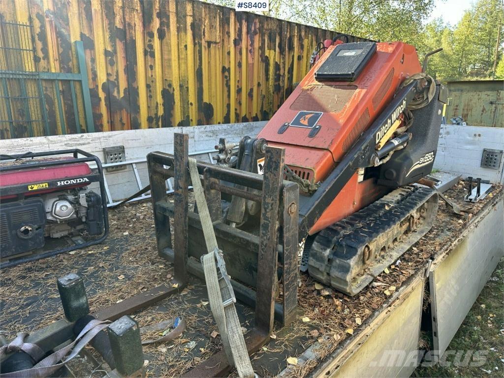 Ditch Witch SK650 Міні-навантажувачі