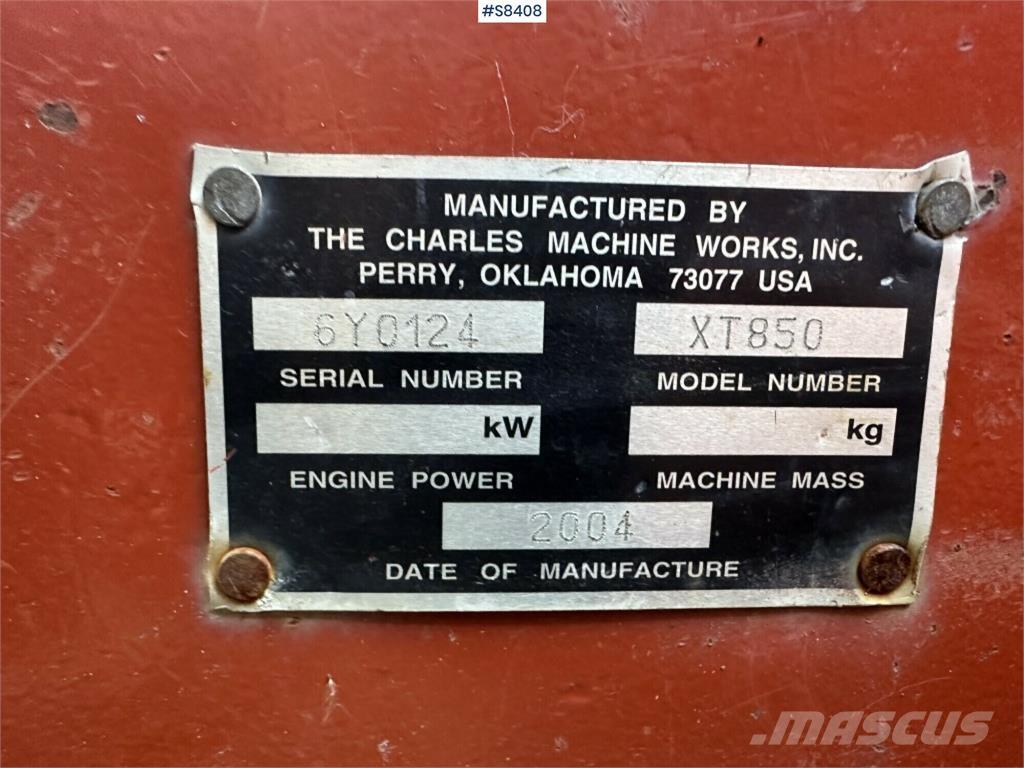 Ditch Witch XT850 Міні-навантажувачі