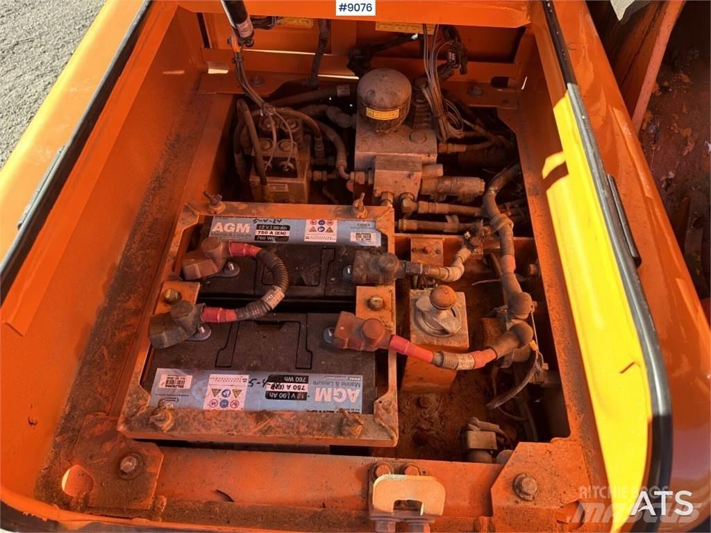 Doosan DX140W Колісні екскаватори