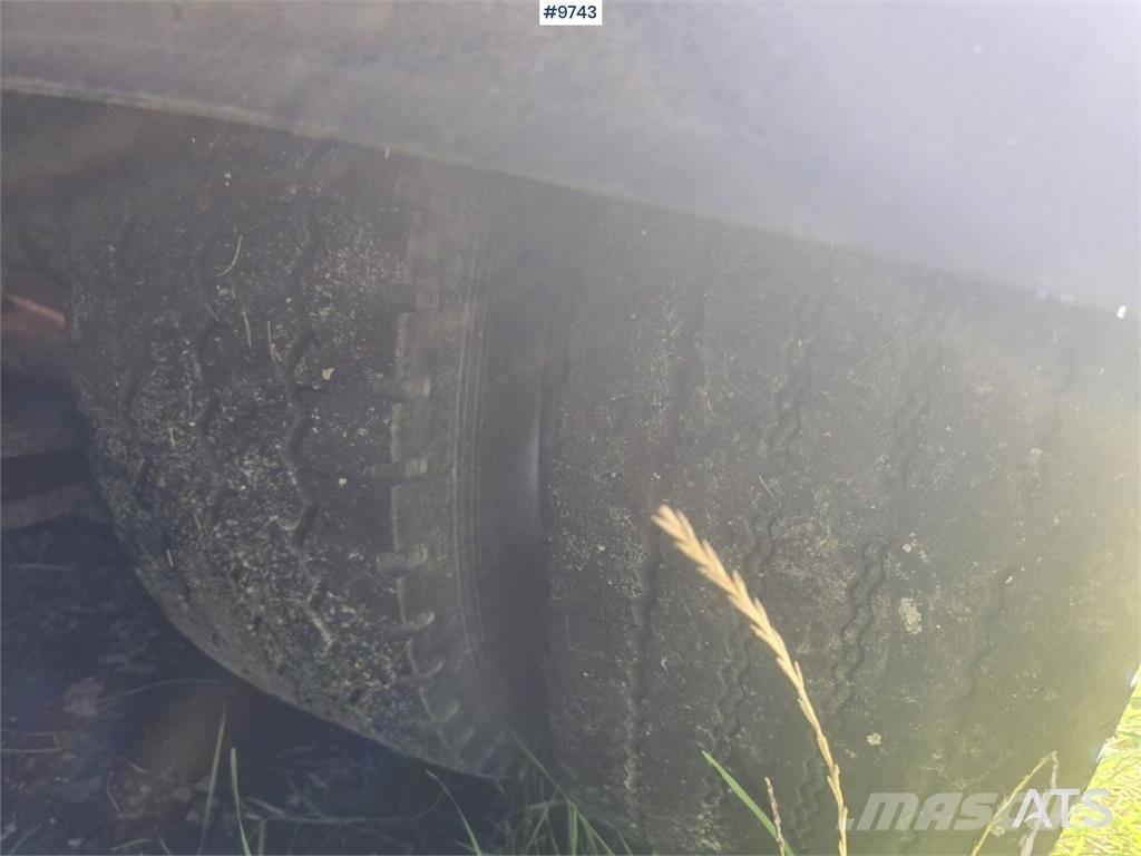 Ekeri L-3 Напівпричепи з кузовом-фургоном